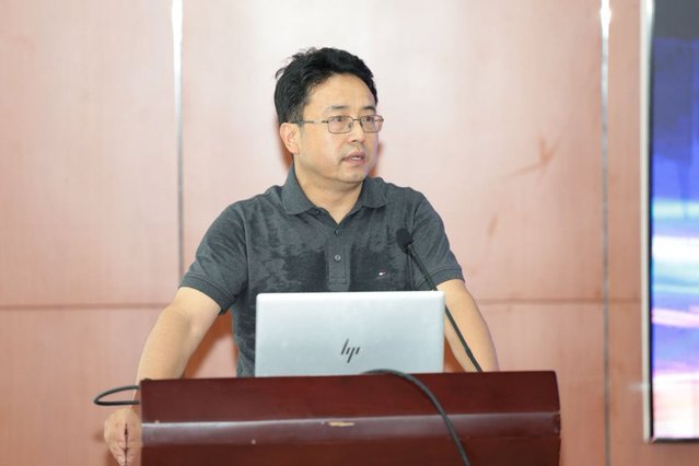 公司举办2026年创新创业暑期训练营开营仪式暨中国国际老员工创新大赛备赛专题讲座
